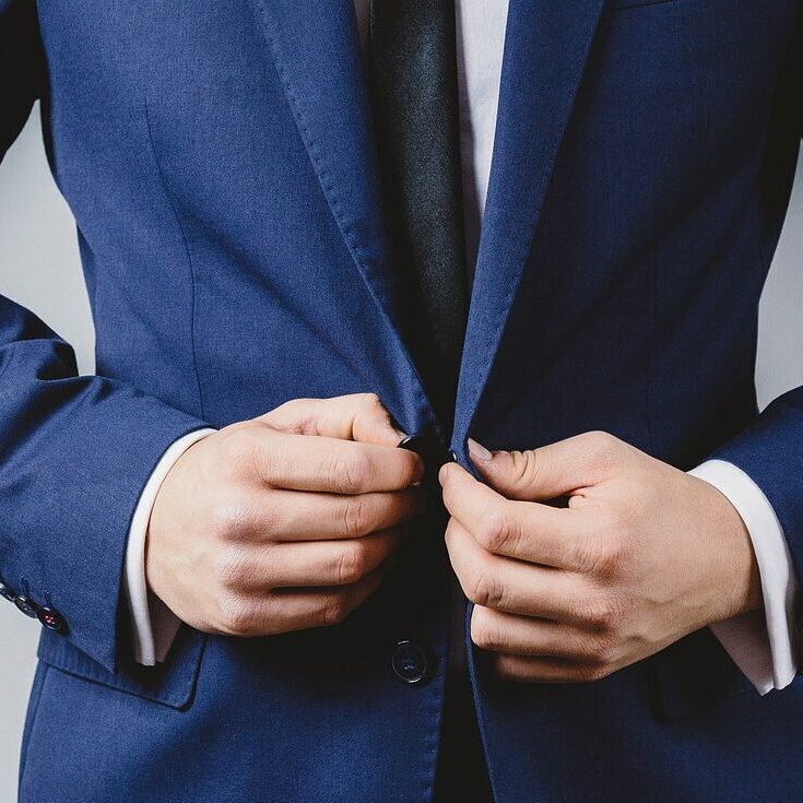 cropped-cropped-cropped-cropped-businessman-4914044_1280.jpg
